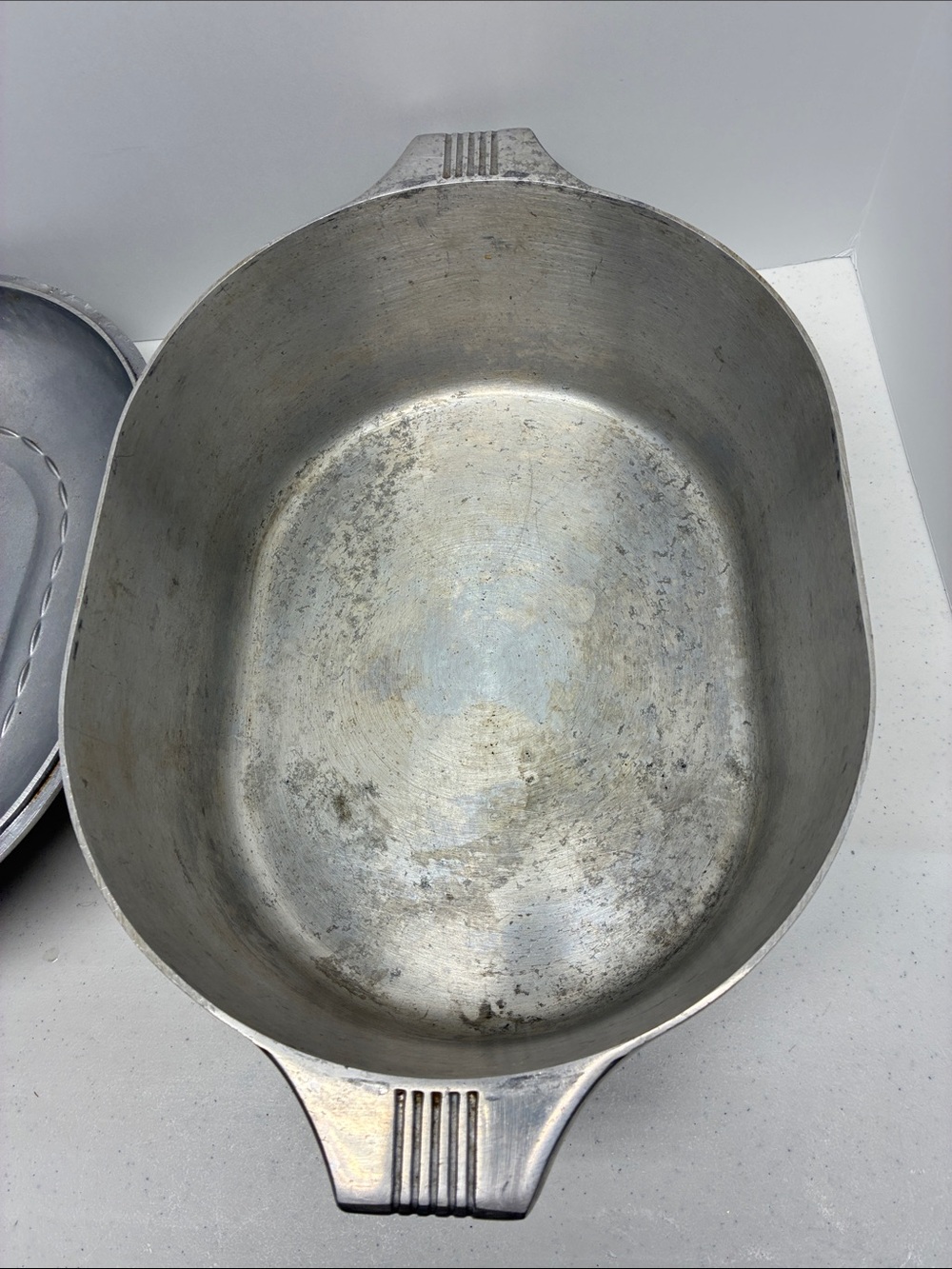Vintage Heavy Duty Aluminum Roaster w Lid Large Oval Roasting Pan Retro Cookware - Picture 3 of 7